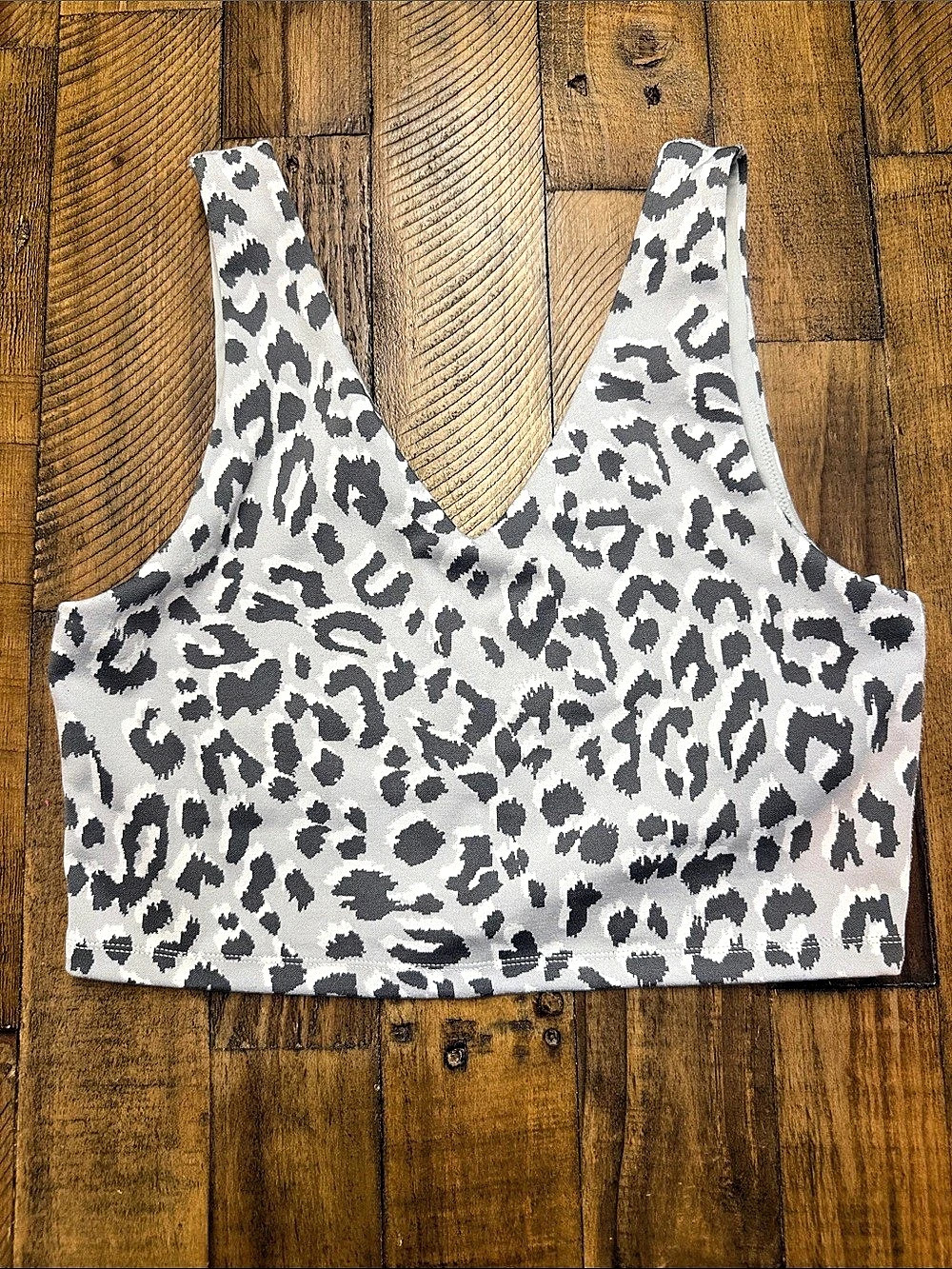 OFFLINE by Aerie Leopard Jacquard Longline Sports Bra Medium